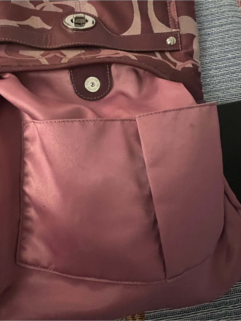 COACH Penelope Optic signature Hippie 2011 Plum Shoulder/Crossbody Bag - Picture 7 of 11